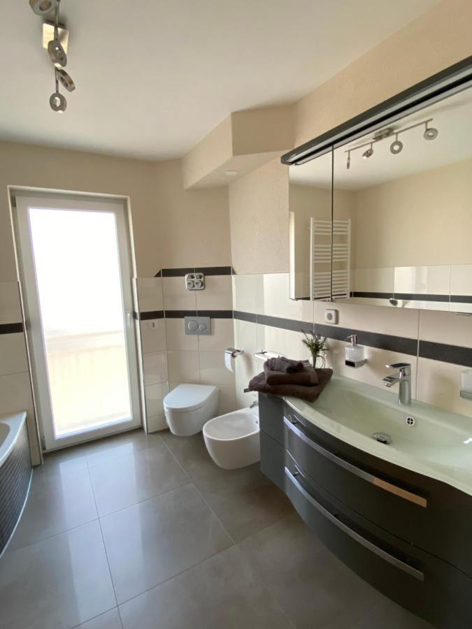 Elviras Apartment Singen Chambre photo
