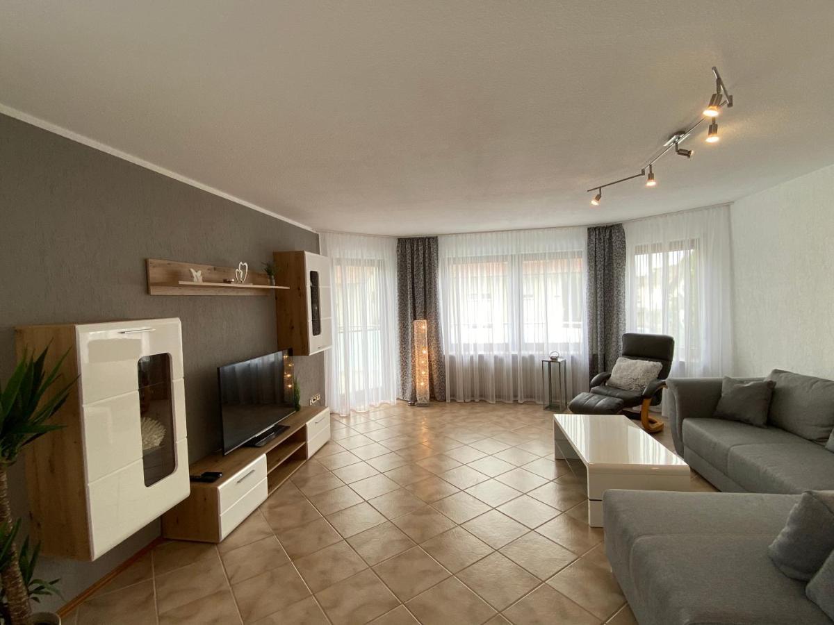 Elviras Apartment Singen Chambre photo