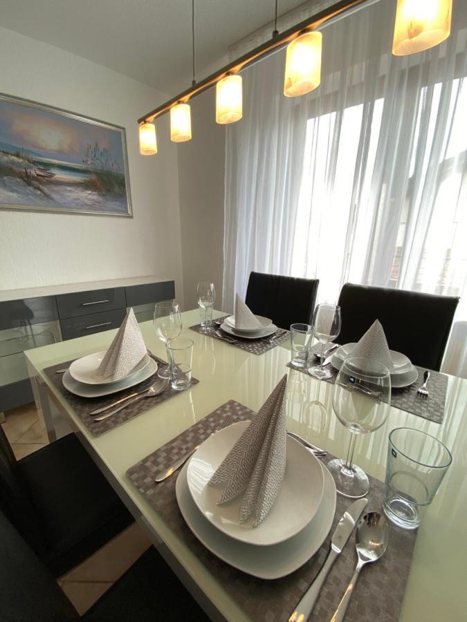 Elviras Apartment Singen Chambre photo