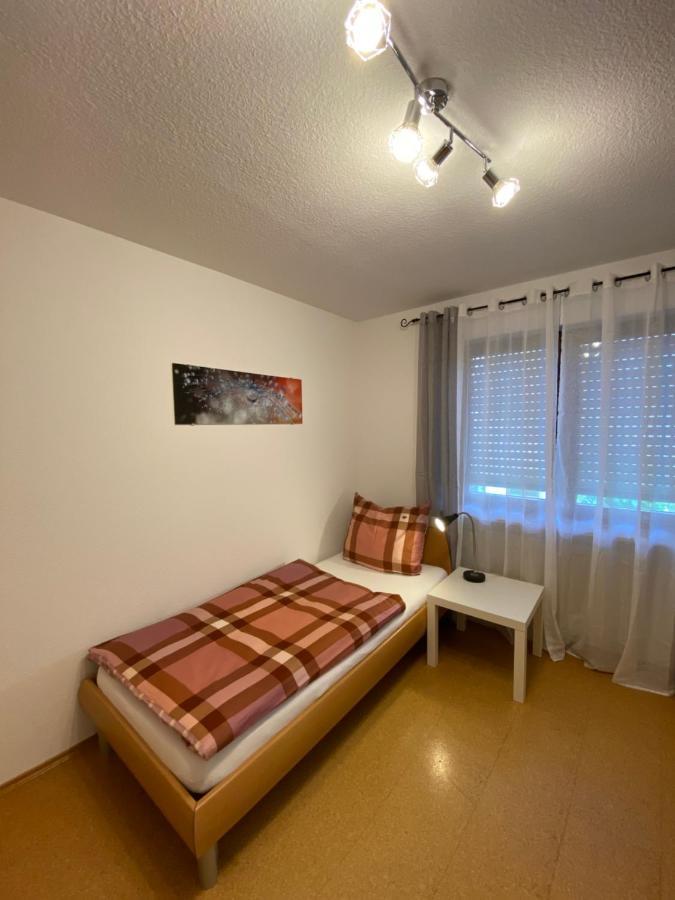 Elviras Apartment Singen Chambre photo