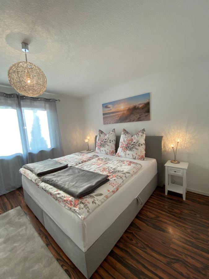 Elviras Apartment Singen Chambre photo