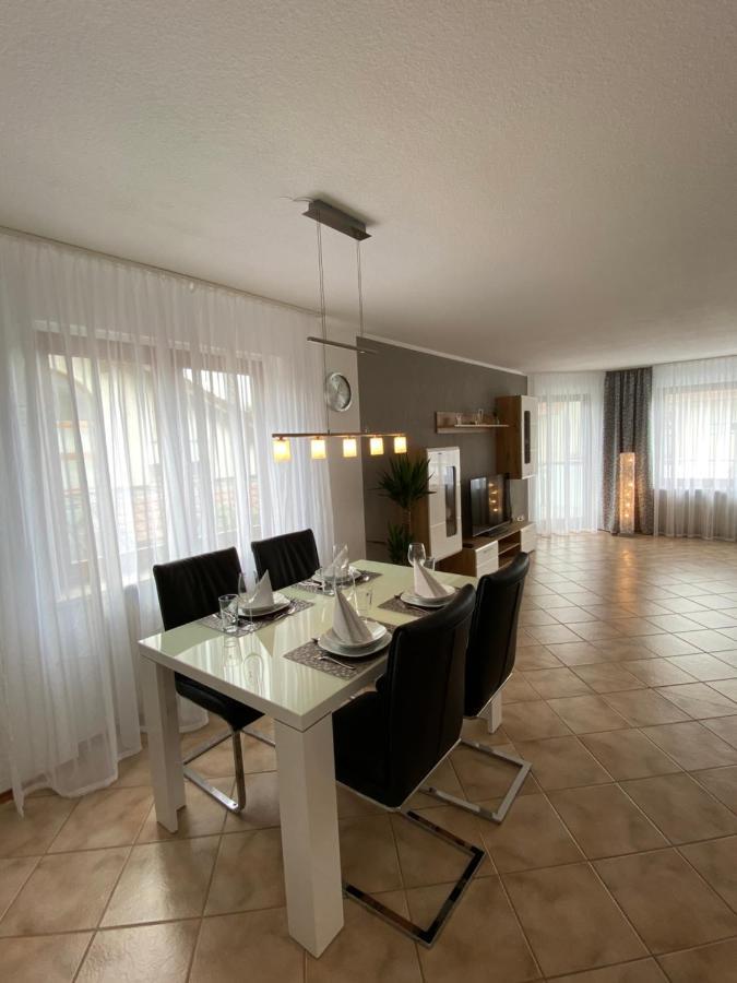 Elviras Apartment Singen Chambre photo
