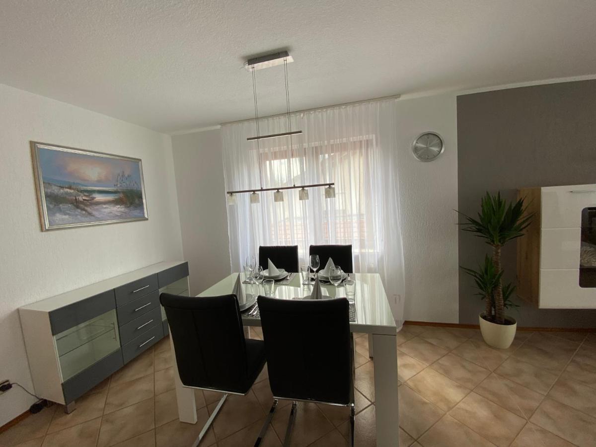 Elviras Apartment Singen Chambre photo